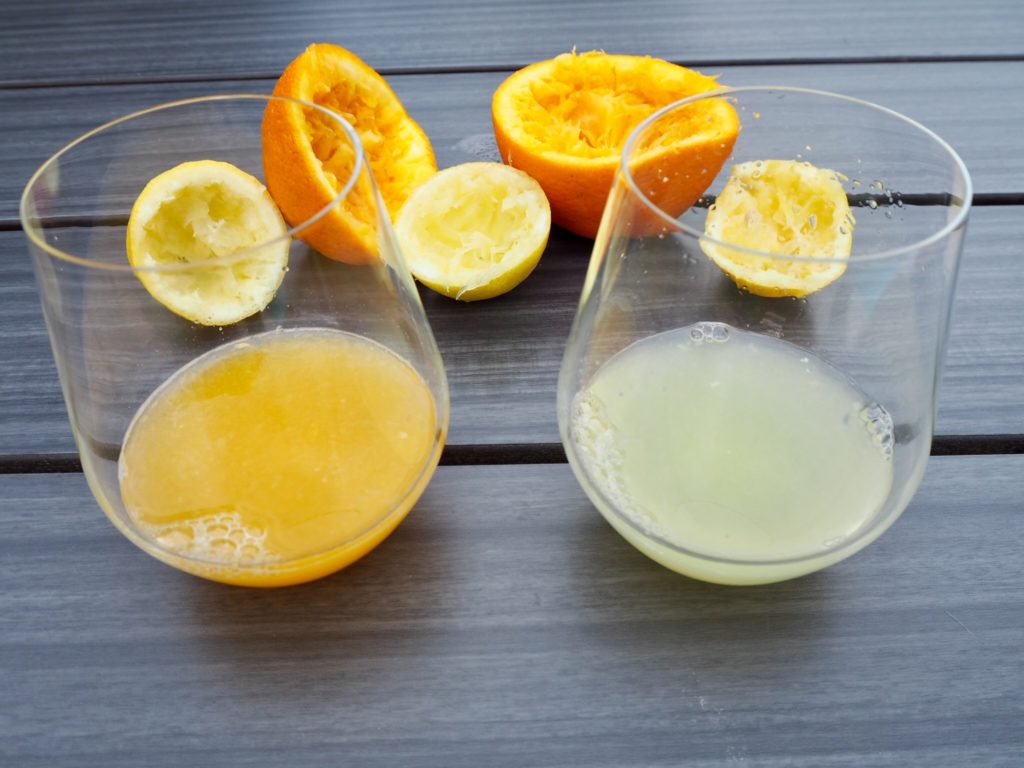 Citronová a pomerančová šťáva