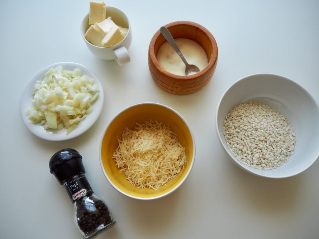 Přípravené ingredience na Parmazánové rizoto
